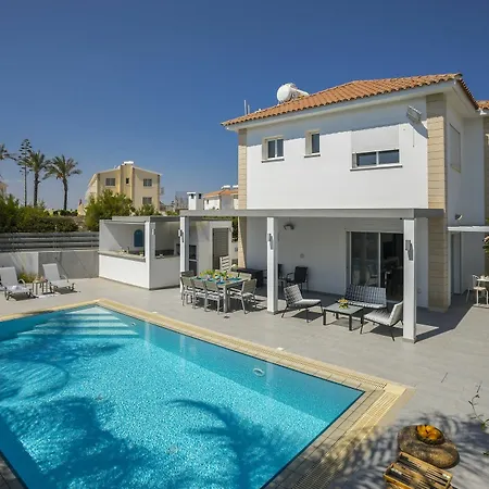 Protaras Sandy Toes Villa