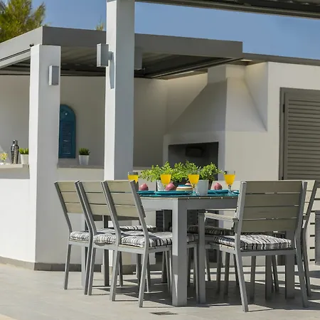 Protaras Sandy Toes Villa
